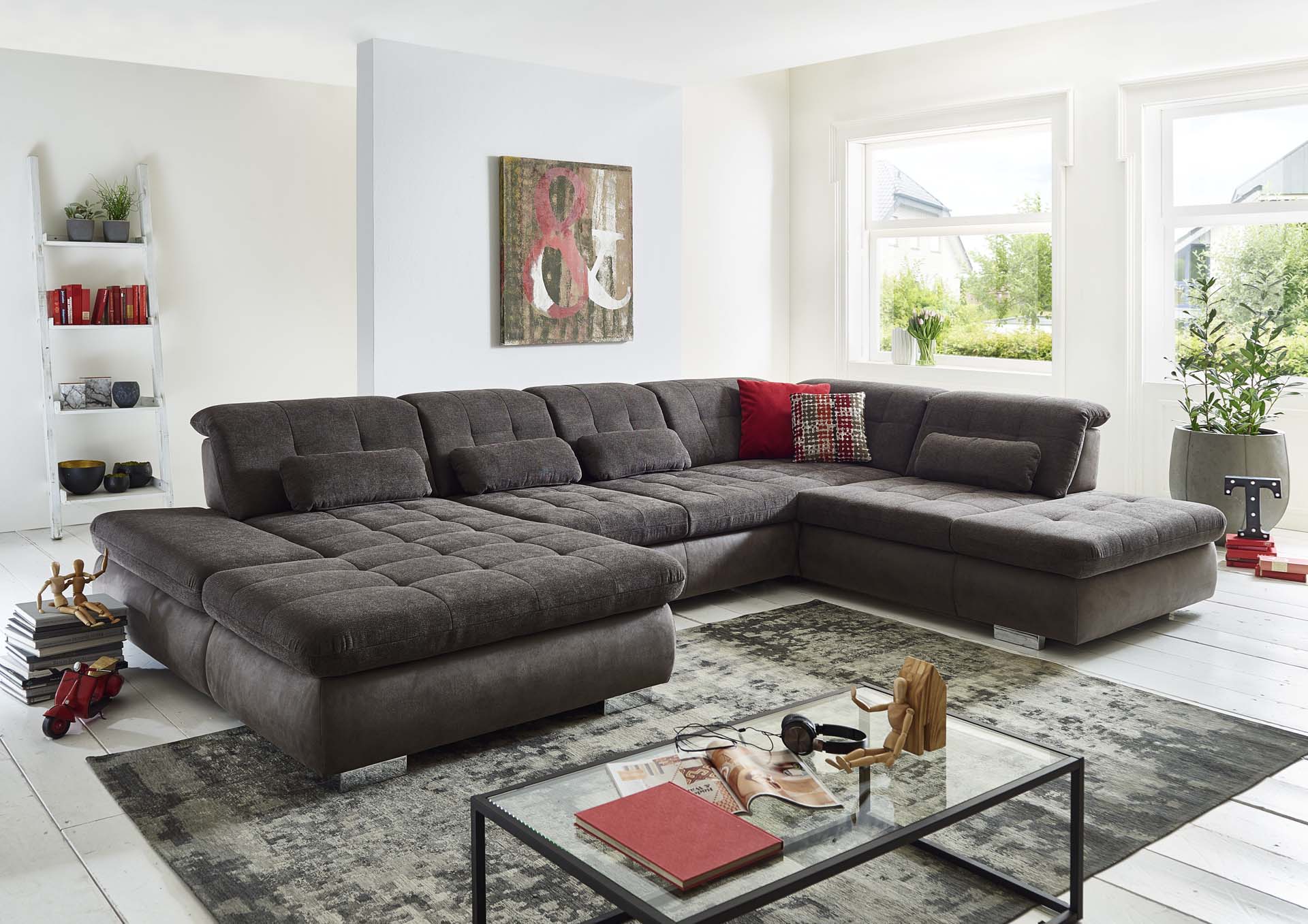 Sedací souprava STAGE_ sestava CanLST-2,5ELST-SE-1,5STAhor_ rozměry sestavy zleva 195 x 382 x 260 cm_ výška 82-100 cm_ nastavení hloubky sedu ve standardu_ ostatní volitelné funkce za příplatek_ v kombinaci látek Belle anthrazit a Ranch slate_ obr. 9 Sedací souprava STAGE_ sestava CanLST-2,5ELST-SE-1,5STAhor_ rozměry sestavy zleva 195 x 382 x 260 cm_ výška 82-100 cm_ nastavení hloubky sedu ve standardu_ ostatní volitelné funkce za příplatek_ v kombinaci látek Belle anthrazit a Ranch slate_ obr. 9