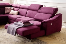 Sedací souprava ALABAMA 1080_detail posuvného Longchairu_v látce Crown bordeaux_obr. 28 Sedací souprava ALABAMA 1080_detail posuvného Longchairu_v látce Crown bordeaux_obr. 28