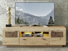 Nábytek do obývacího pokoje MERCURY II._ TV- spodní díl 40 A6 HH 30_ rozměry š/v/h_ 190/59/47 cm_ čelní pohled_ volitelné LED osvětlení v příslušenství_ foto s dekorací_ obr. 8 Nábytek do obývacího pokoje MERCURY II._ TV- spodní díl 40 A6 HH 30_ rozměry š/v/h_ 190/59/47 cm_ čelní pohled_ volitelné LED osvětlení v příslušenství_ foto s dekorací_ obr. 8