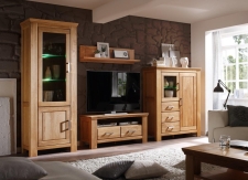 Nábytek do obývacího pokoje SIENA_ obývací sestava A-05130-6 _ rozměry š/v/h_ 333 (bez mezer mezi elementy)/210/47 cm_ LED osvětlení jako volitelné příslušenství_ foto s dekorací_ obr. 3 Nábytek do obývacího pokoje SIENA_ obývací sestava A-05130-6 _ rozměry š/v/h_ 333 (bez mezer mezi elementy)/210/47 cm_ LED osvětlení jako volitelné příslušenství_ foto s dekorací_ obr. 3