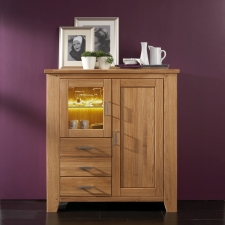 Masivní nábytek LOFT_highboard typ 42_divoký dub natur masiv_foto s dekorací Masivní nábytek LOFT_highboard typ 42_divoký dub natur masiv_foto s dekorací