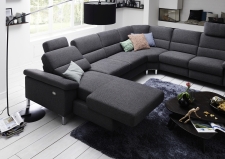 Sedací souprava SAMANTHA 1002_detail výsuvné funkce u Longchairu_v látce Cinema grey-black_obr. 30 Sedací souprava SAMANTHA 1002_detail výsuvné funkce u Longchairu_v látce Cinema grey-black_obr. 30