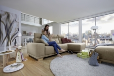 Sedací souprava SONA_sestava 2,5LKVVZMO_CanGRKVRR - taburet XXLHo_v látce Miro sand_obr. 11 Sedací souprava SONA_sestava 2,5LKVVZMO_CanGRKVRR - taburet XXLHo_v látce Miro sand_obr. 11